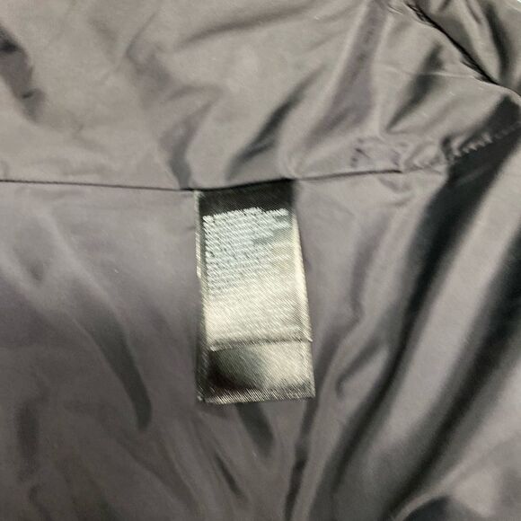#151 THE NORTH FACE gray vest - Picture 6 of 8